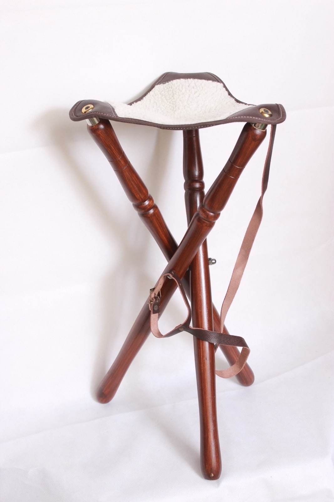 wool camping stool, camping stool, tripod camping stool
