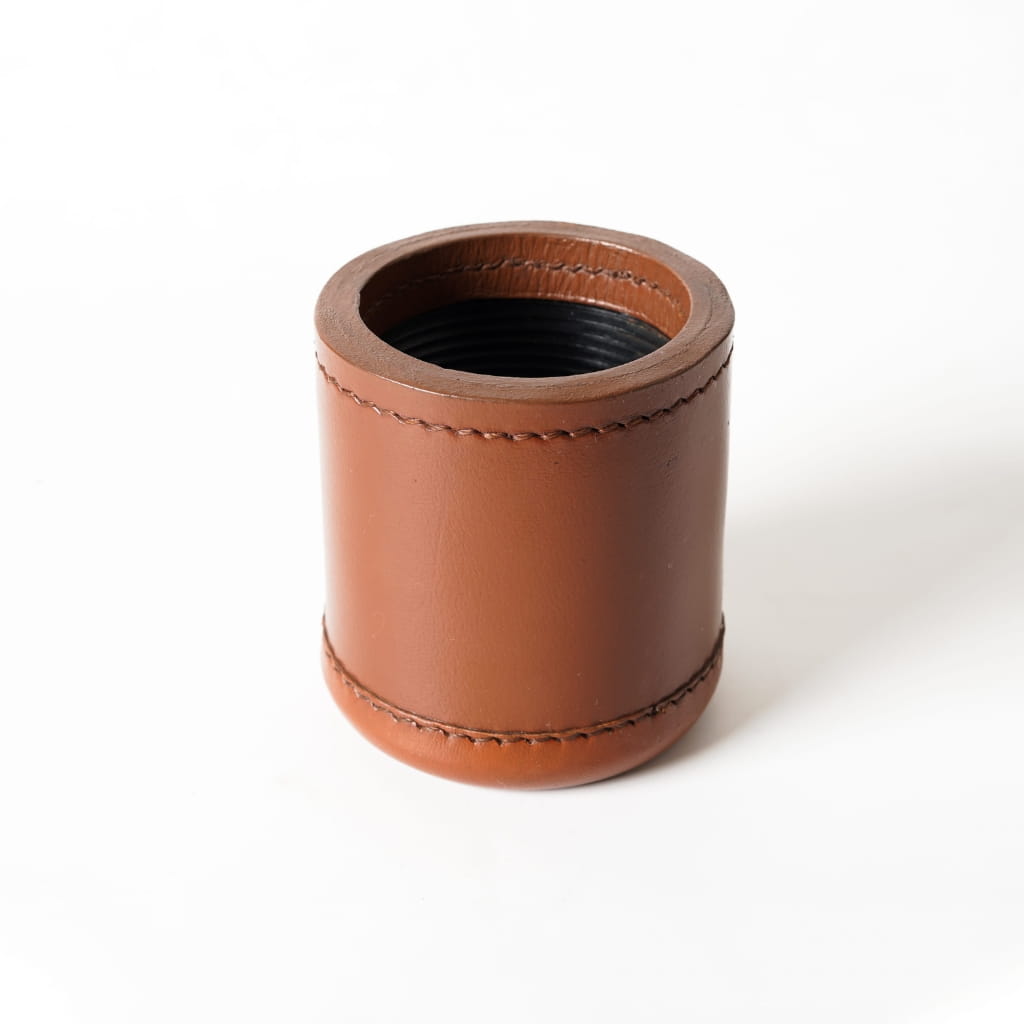 Leather dice cup with ribbed interior