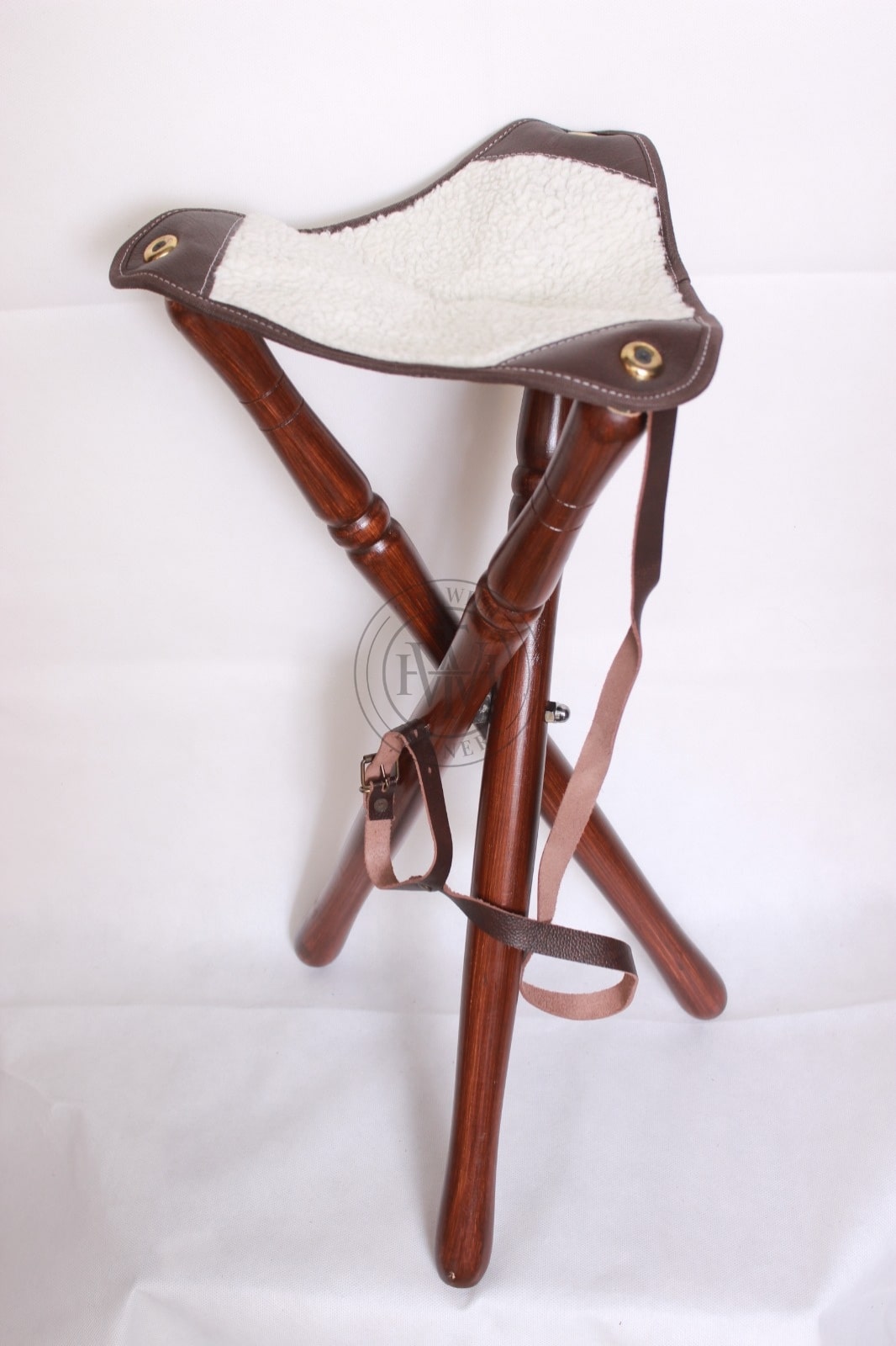 wool camping stool, camping stool, tripod camping stool