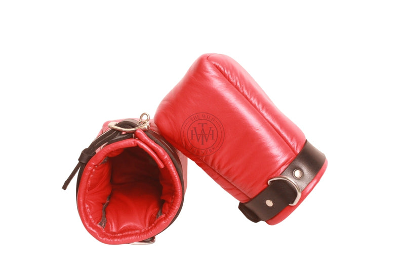 leather bondage mittens, leather mitts, leather bondage mitts, bdsm mittens, bdsm mitts