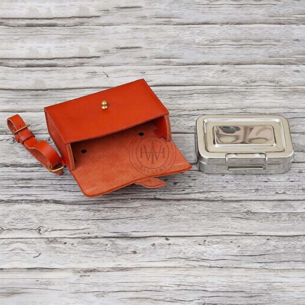 sandwich tin with leather case, sandwich tin, hunting sandwich tin