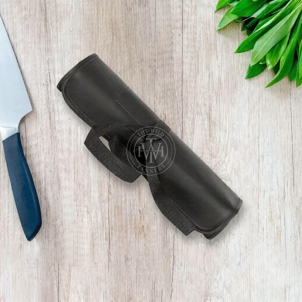 Classic Black Knife Roll Bag Leather, view 3
