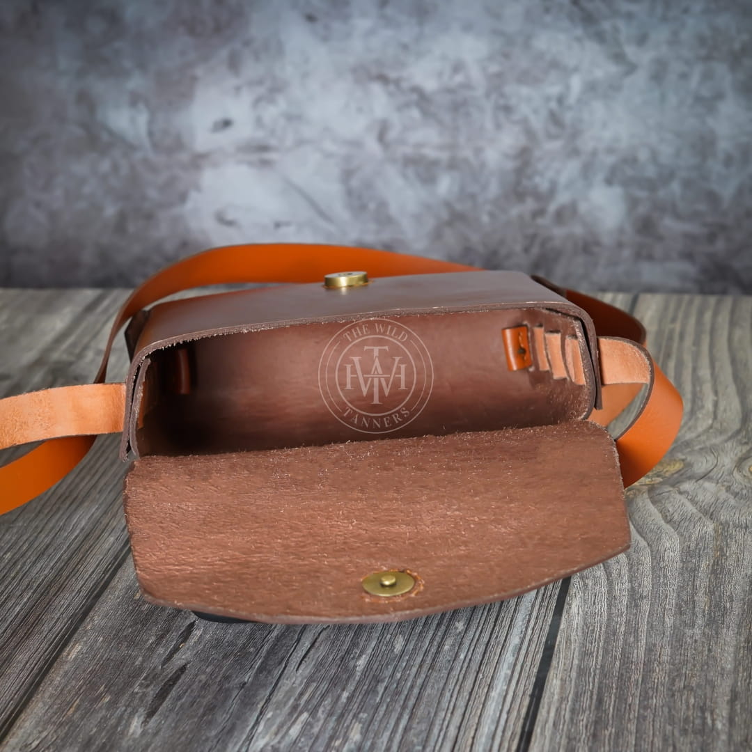 Genuine Classic Leather Cindy Crossbody Bag, view 4