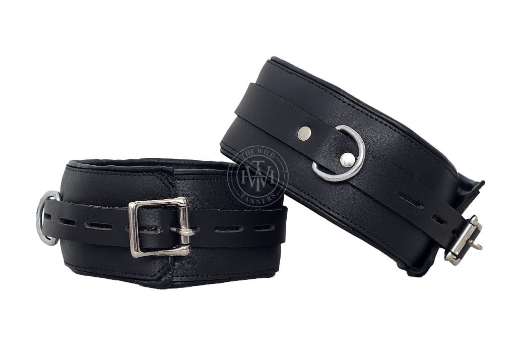 Handcrafted 7-piece padded leather bondage handcuffs set, view 5
