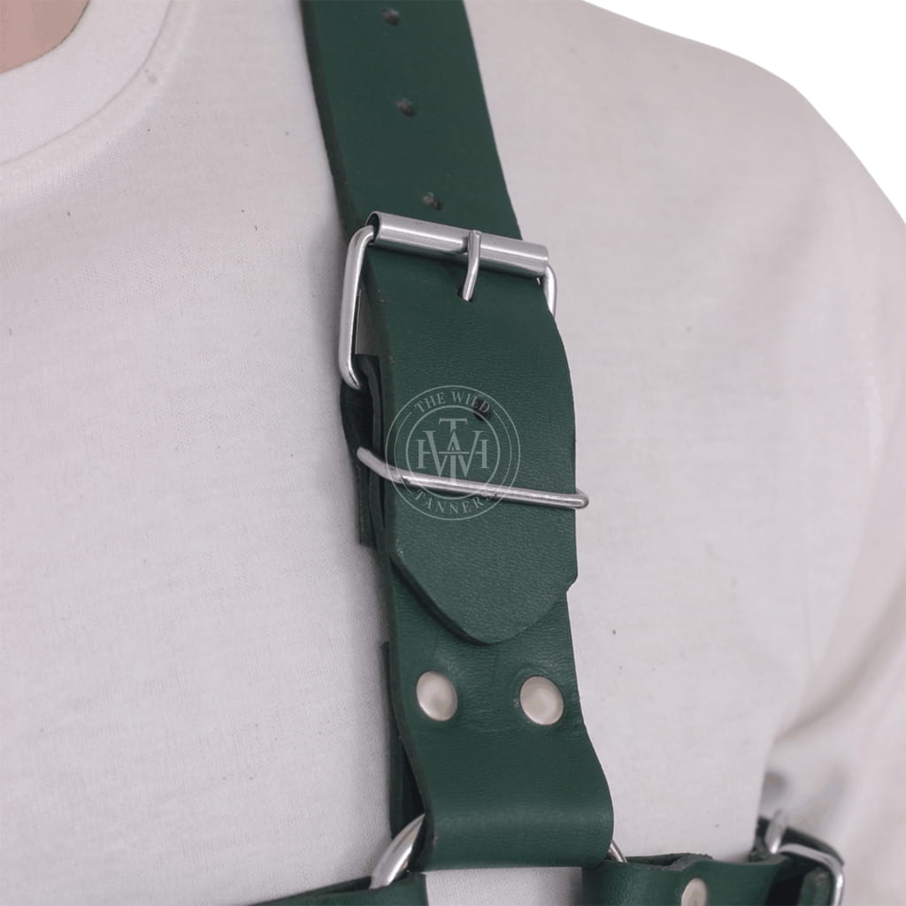green leather gay mens harness with c-rings and centered d-ring