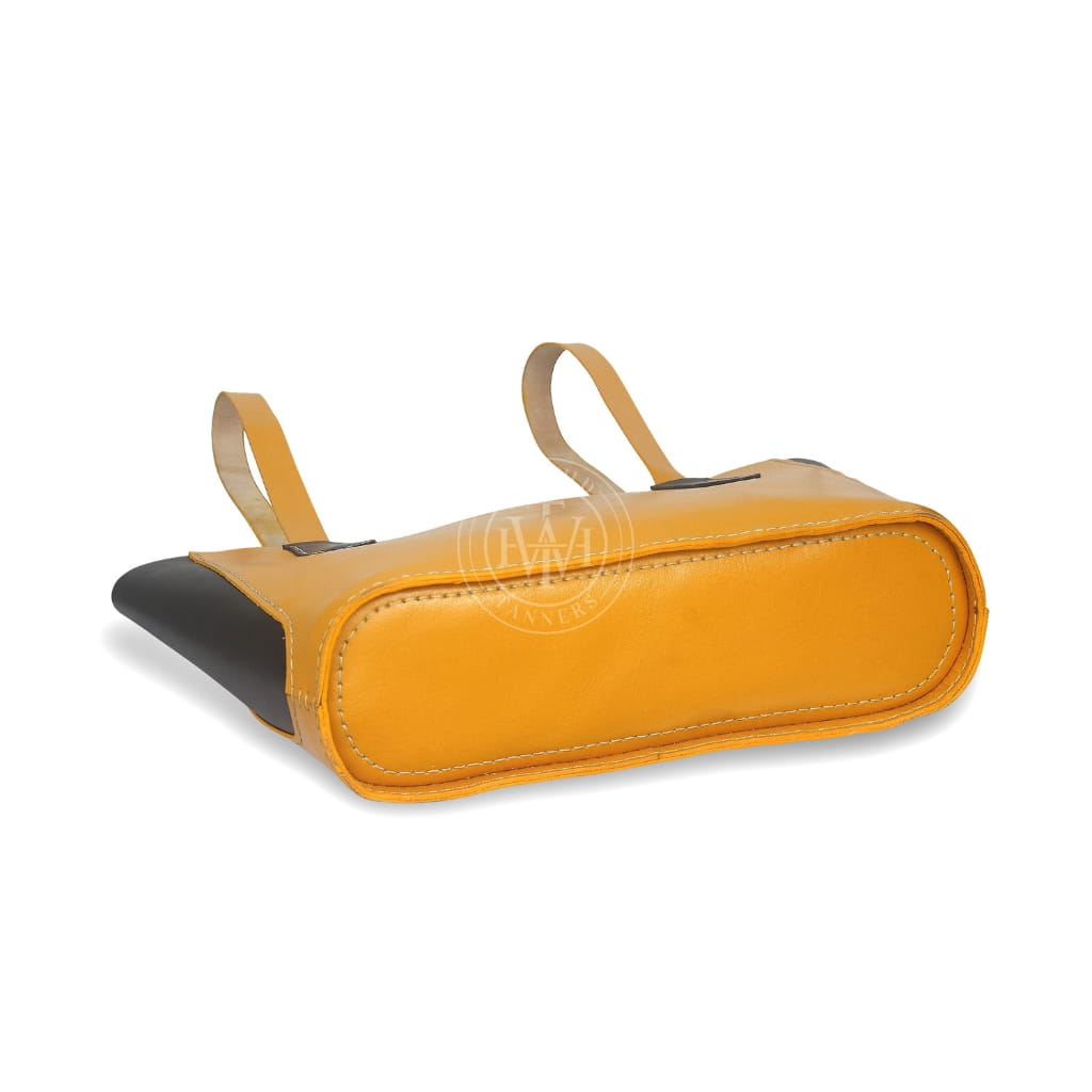Classic Yellow Tote Bag Leather, view 6
